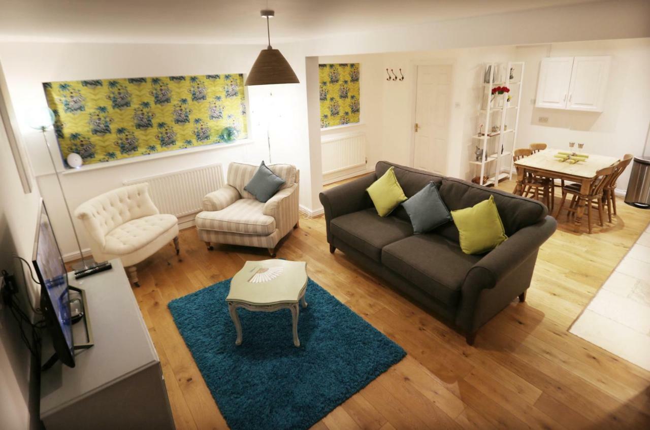 4A Dolphin Close Apartment Лайм Риджис Екстериор снимка